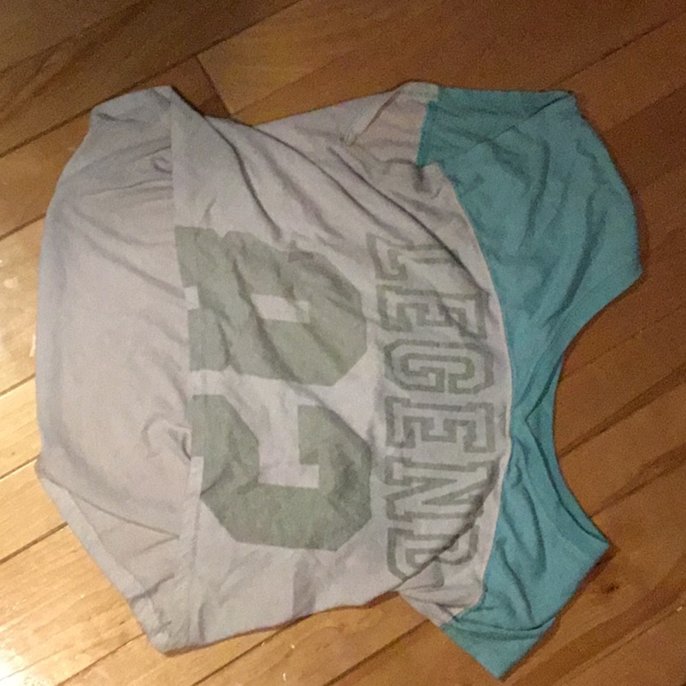 „Legend“ crop top